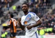 HULL, ENGLAND - MAY 06: Jermain Defoe of Sunderland celebrates scoring his sides second goal during the Premier League match between Hull City and Sunderland at the KCOM Stadium on May 6, 2017 in Hull, England.  (Photo by Stu Forster/Getty Images)